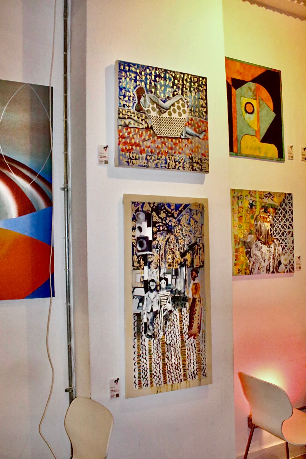 Any venues that already display original artworks