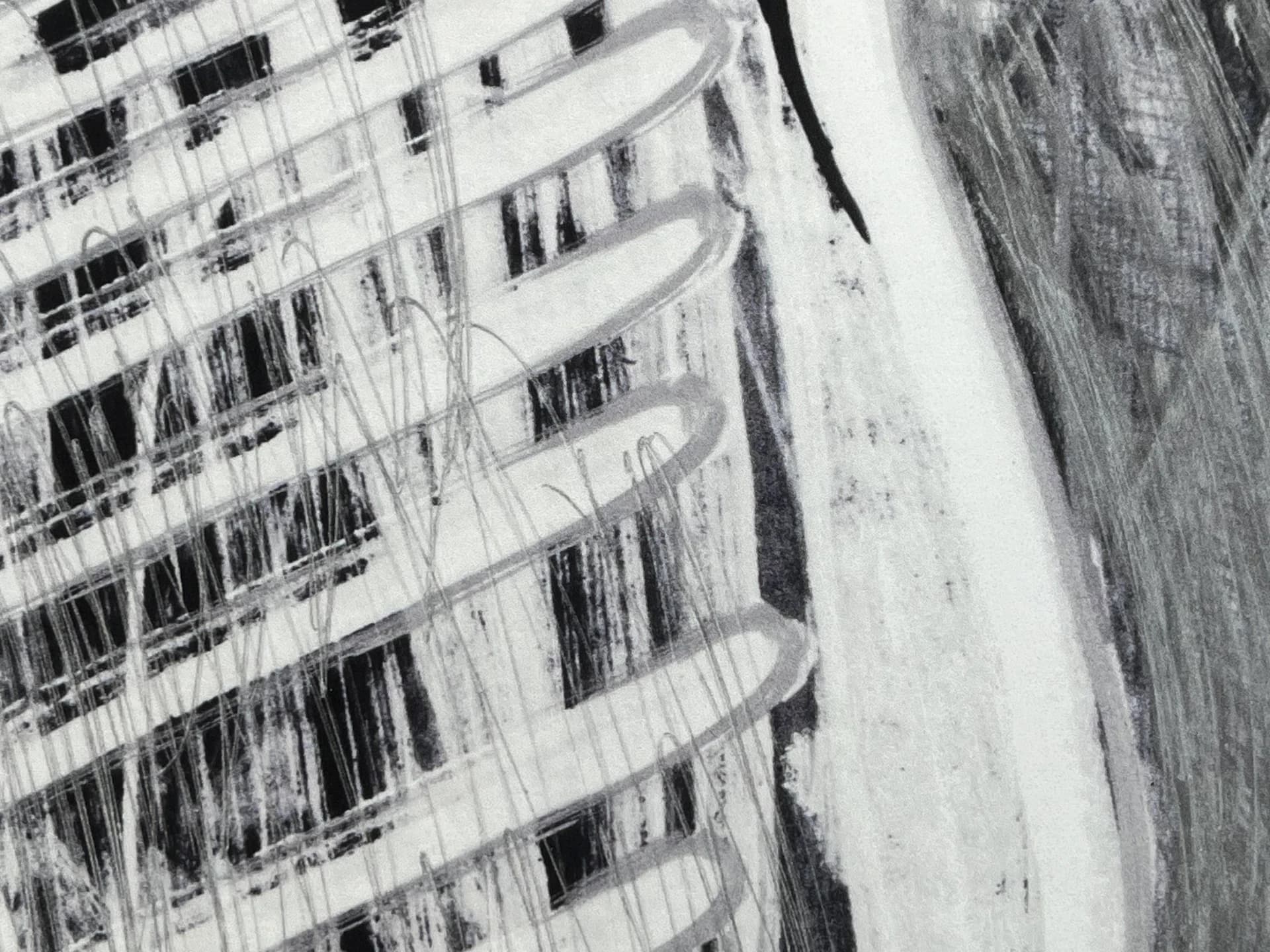 Eine Detail-Nahaufnahme eines Kunstwerks, die seine Textur zeigt.